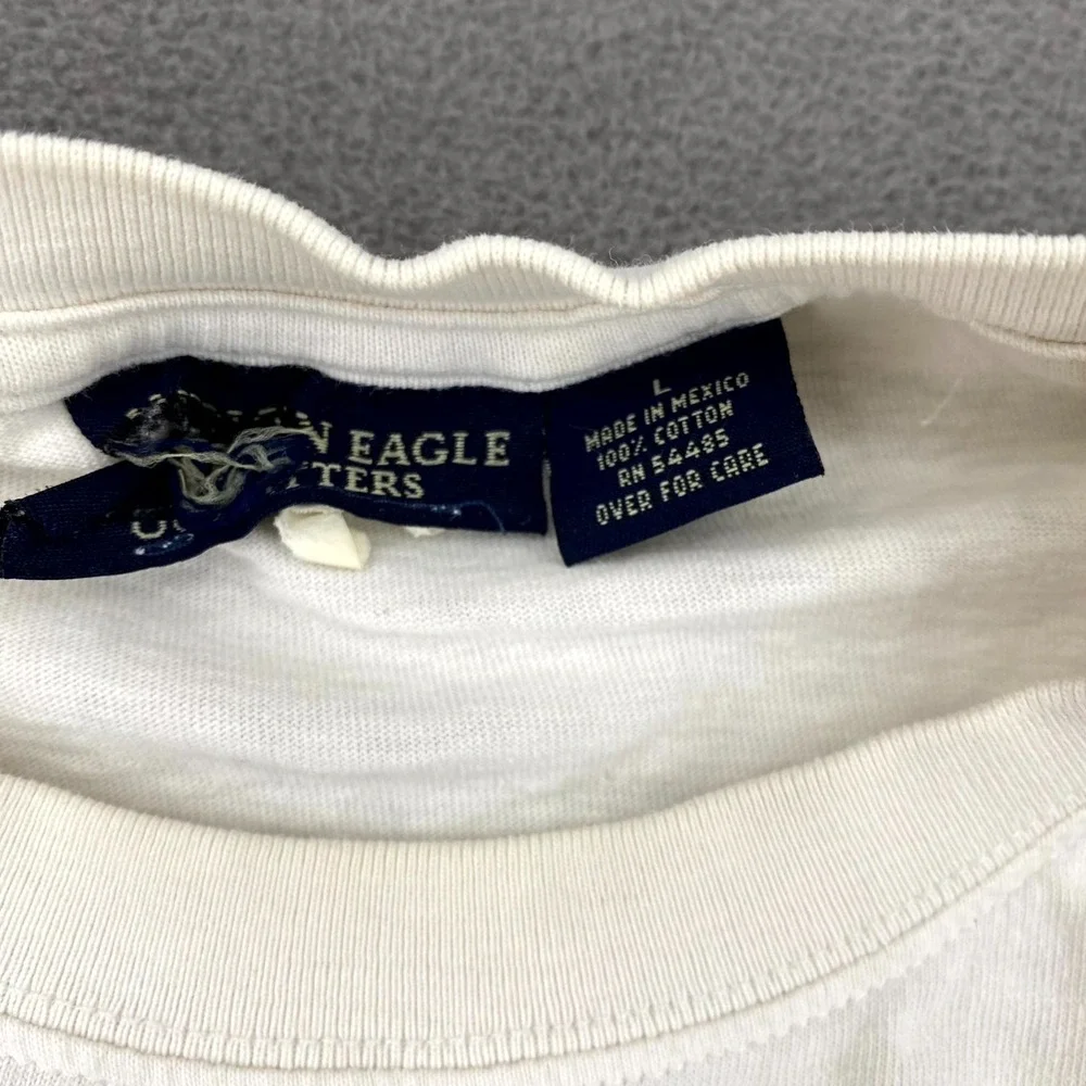 American Eagle Football T-Shirt Mens Large White Helmet Graphic Cotton Pullover